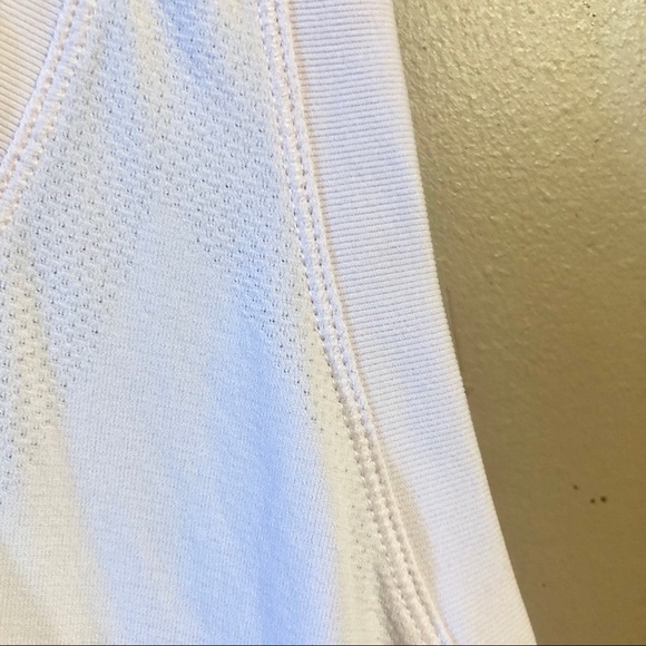 Athleta Sleeveless Activewear Tank Top - Picture 3 of 5